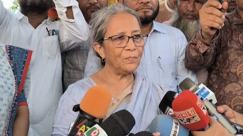 আগে আমার দেশের মানুষ ইলিশ খাবে তারপর অন্য দেশ: ফরিদা আখতার